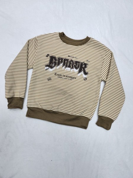 لون فيروزي وايفوري